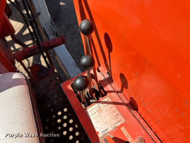 image for item EQ4568 Allis-Chalmers 175 tractor