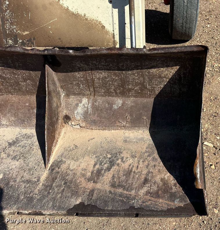 image for item EQ4568 Allis-Chalmers 175 tractor