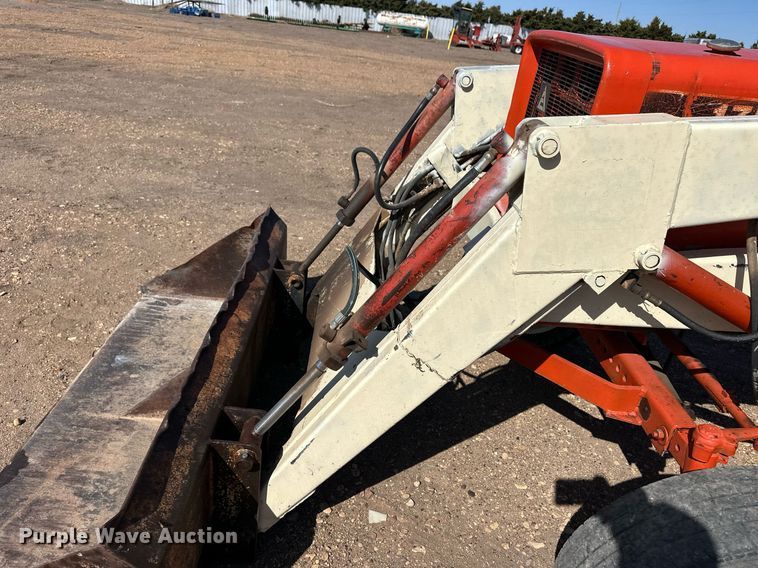 image for item EQ4568 Allis-Chalmers 175 tractor