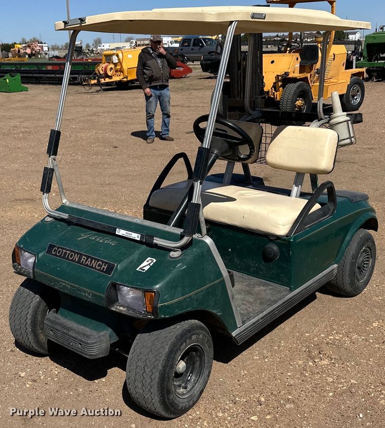 image for item EQ4569 1999 Club Car DS golf cart