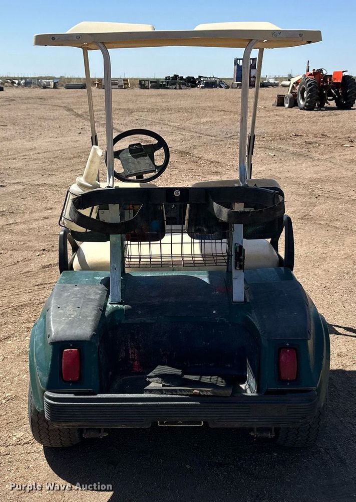 image for item EQ4569 1999 Club Car DS golf cart