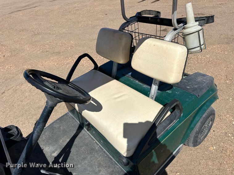 image for item EQ4569 1999 Club Car DS golf cart