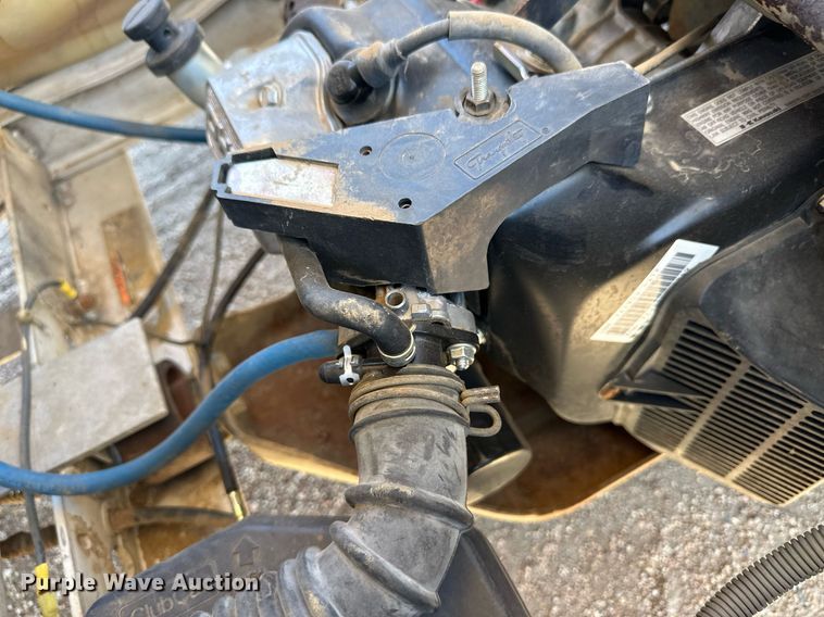 image for item EQ4569 1999 Club Car DS golf cart