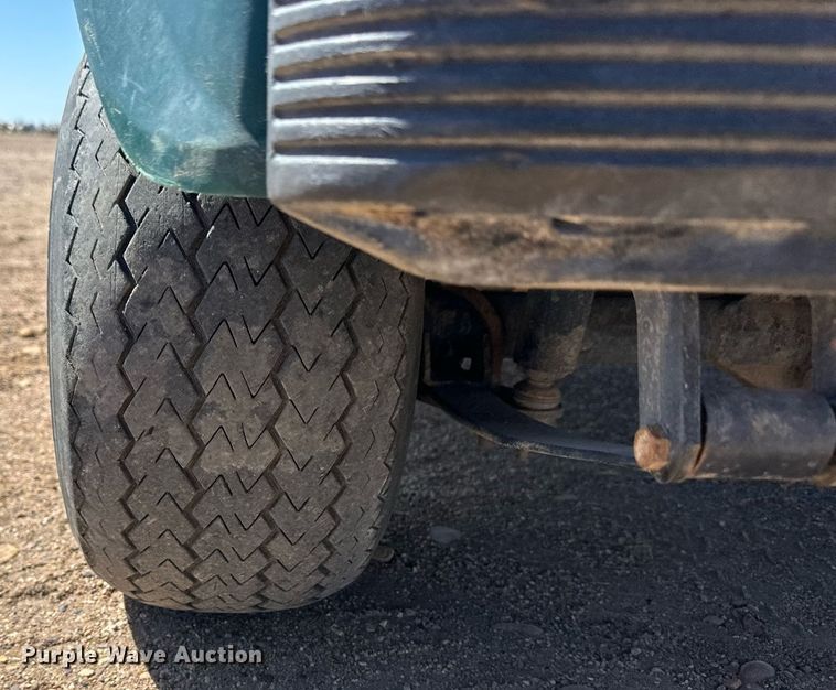 image for item EQ4569 1999 Club Car DS golf cart