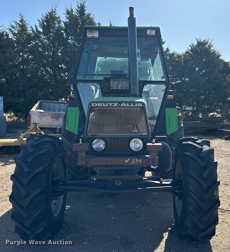 image for item EQ4570 Deutz-Allis 7085 MFWD tractor