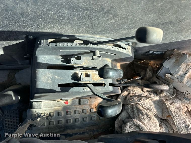 image for item EQ4570 Deutz-Allis 7085 MFWD tractor