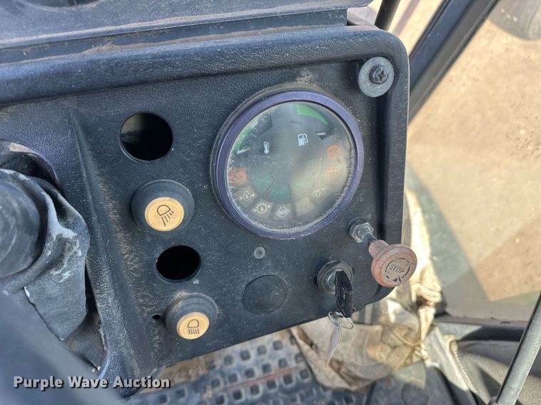 image for item EQ4570 Deutz-Allis 7085 MFWD tractor