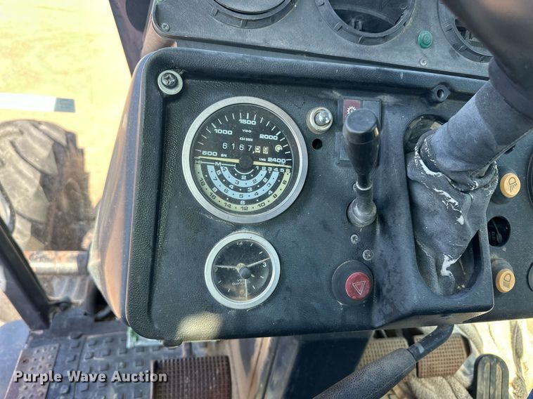 image for item EQ4570 Deutz-Allis 7085 MFWD tractor