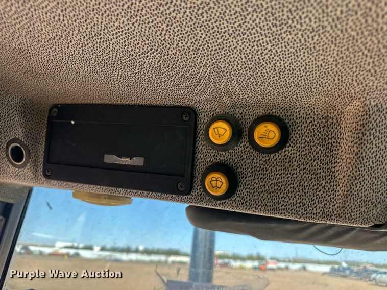 image for item EQ4570 Deutz-Allis 7085 MFWD tractor