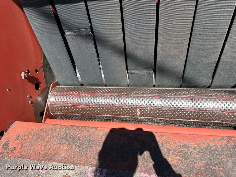 image for item EQ4572 New Holland BR780 round baler