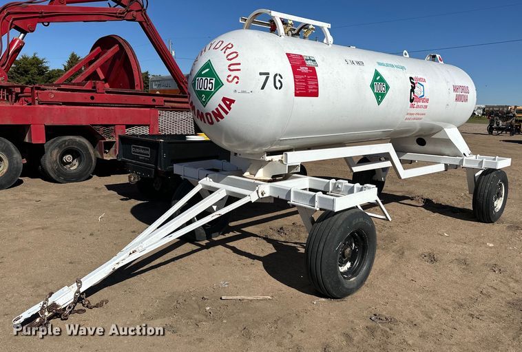 image for item EQ4633 NH3 tank trailer