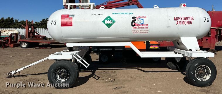 image for item EQ4633 NH3 tank trailer
