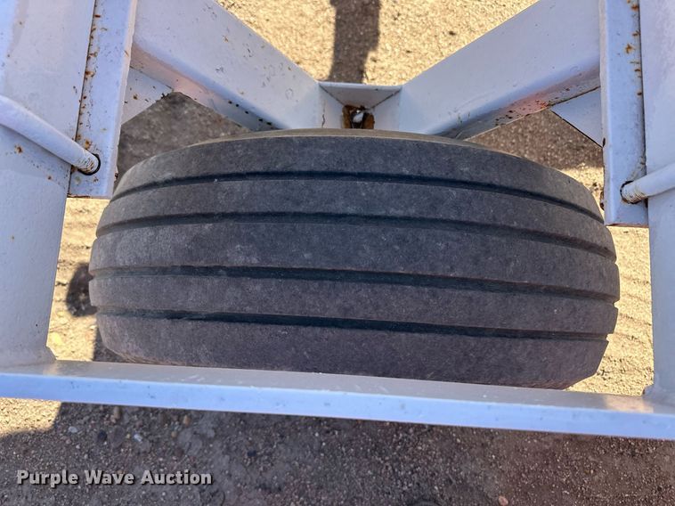 image for item EQ4633 NH3 tank trailer