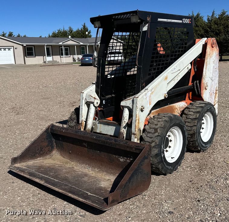 image for item EQ4634 Scat Trak 1300C skid steer loader