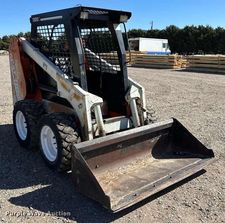 image for item EQ4634 Scat Trak 1300C skid steer loader