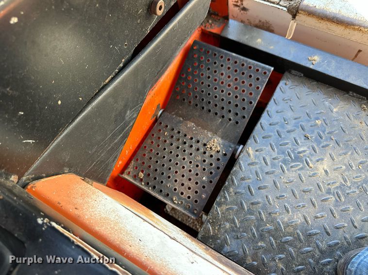 image for item EQ4634 Scat Trak 1300C skid steer loader