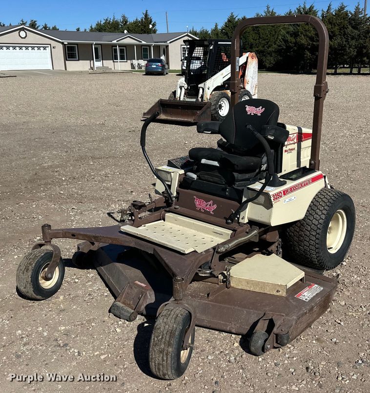 image for item EQ4635 Grasshopper 325D ZTR lawn mower