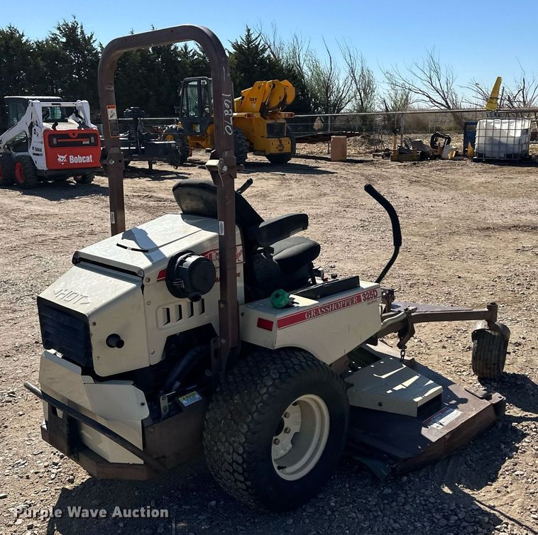 image for item EQ4635 Grasshopper 325D ZTR lawn mower