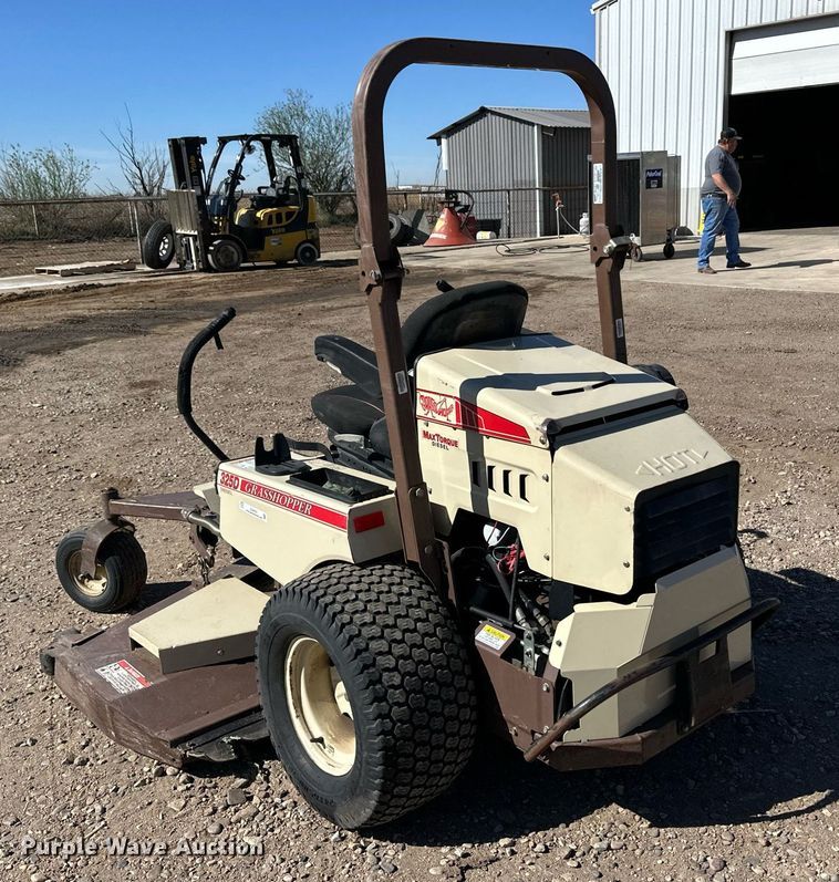 image for item EQ4635 Grasshopper 325D ZTR lawn mower