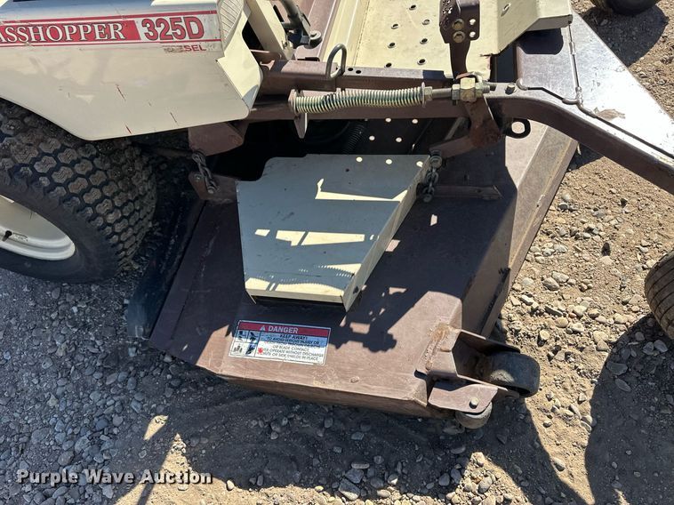 image for item EQ4635 Grasshopper 325D ZTR lawn mower