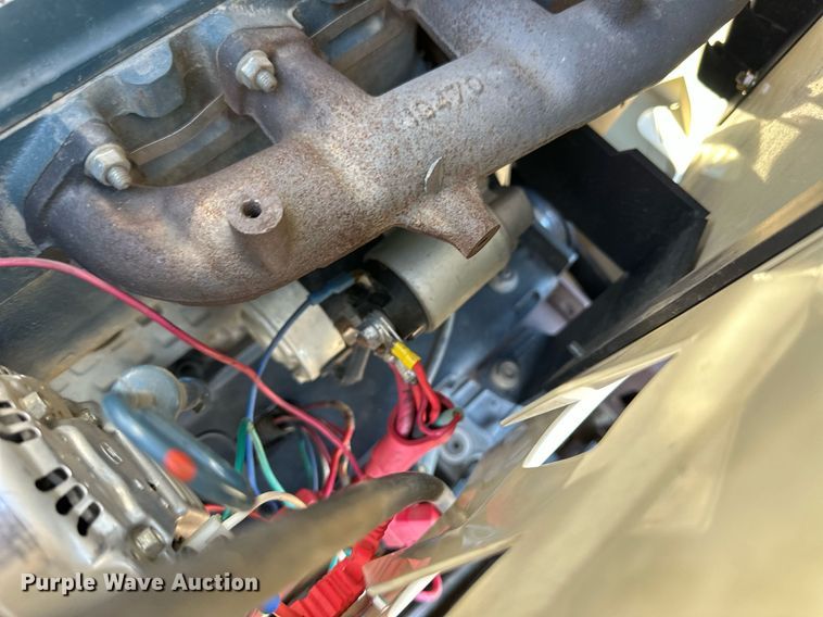 image for item EQ4635 Grasshopper 325D ZTR lawn mower