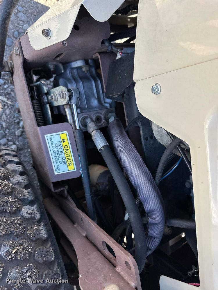 image for item EQ4635 Grasshopper 325D ZTR lawn mower