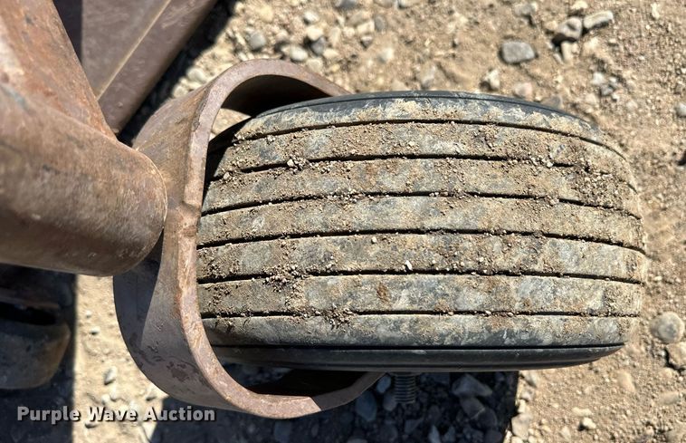 image for item EQ4635 Grasshopper 325D ZTR lawn mower