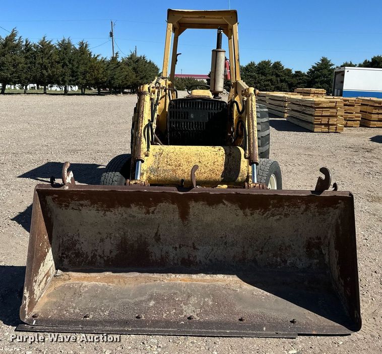 image for item EQ4639 Ford 445A tractor