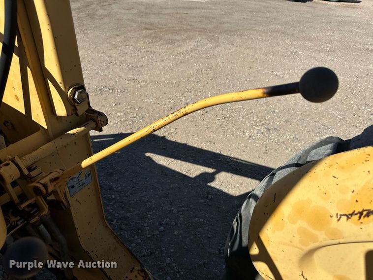 image for item EQ4639 Ford 445A tractor