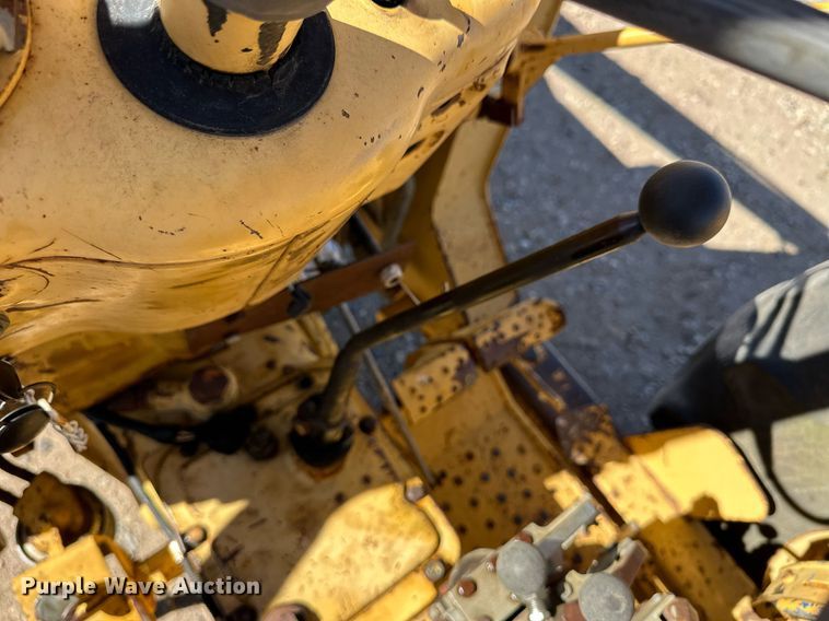 image for item EQ4639 Ford 445A tractor