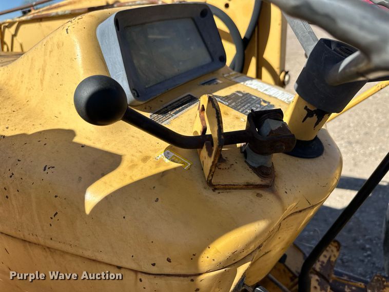 image for item EQ4639 Ford 445A tractor