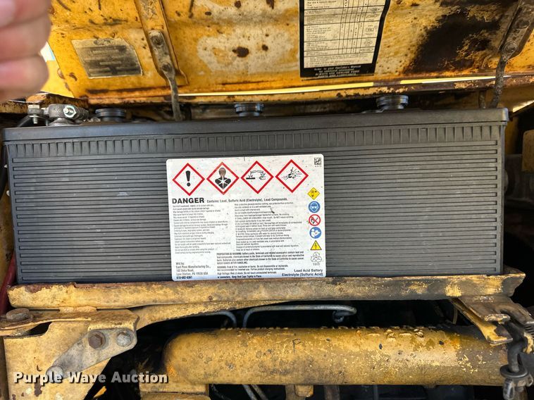 image for item EQ4639 Ford 445A tractor