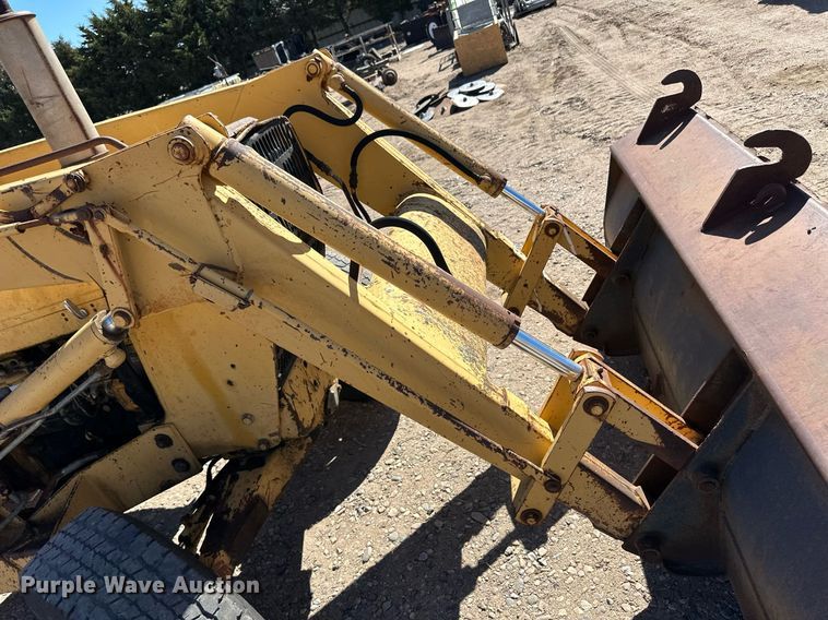 image for item EQ4639 Ford 445A tractor