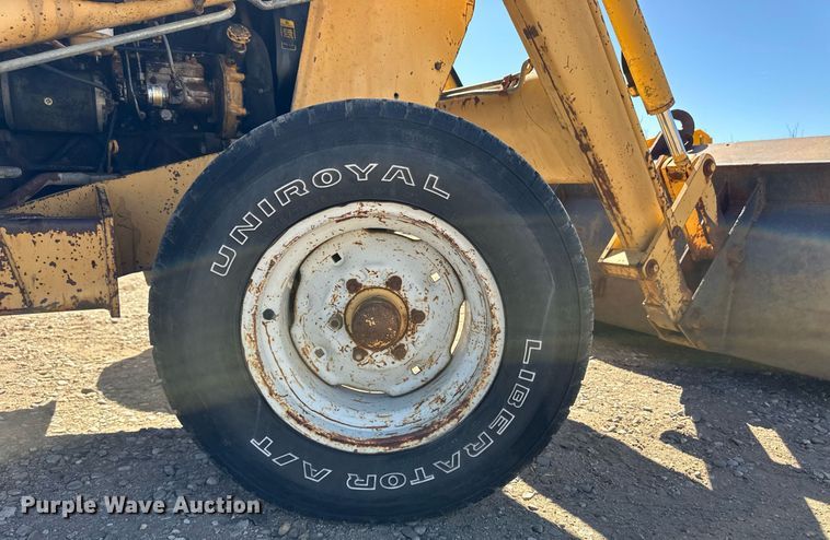 image for item EQ4639 Ford 445A tractor