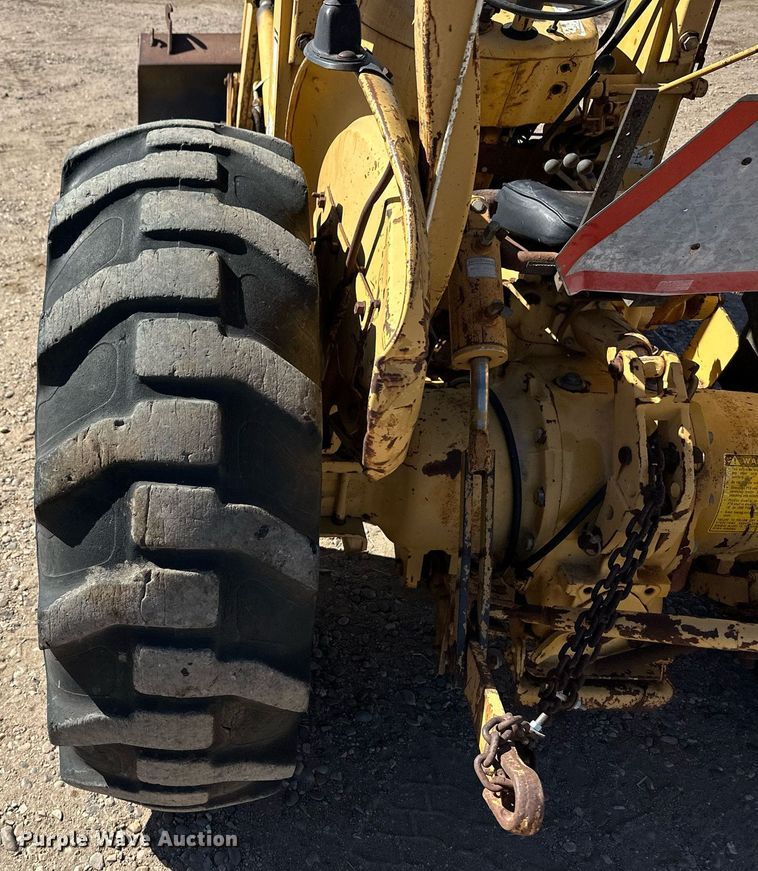 image for item EQ4639 Ford 445A tractor