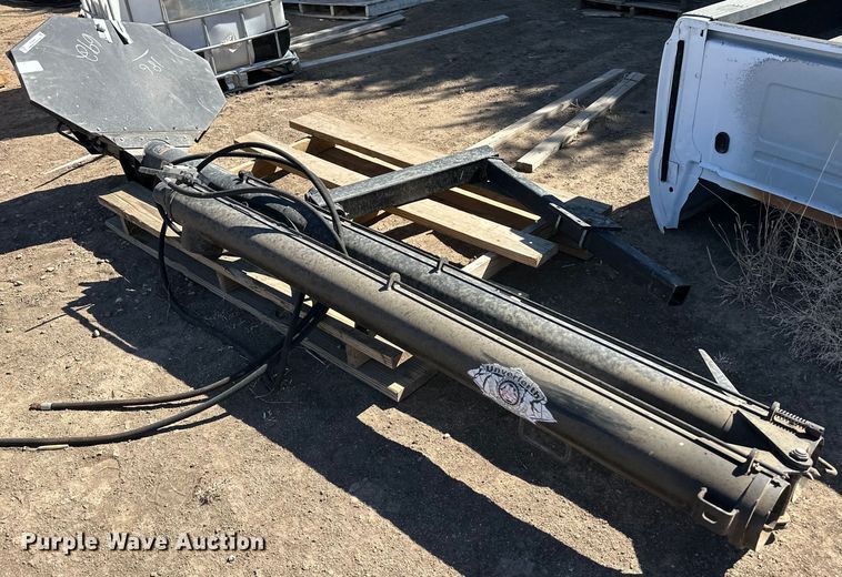 image for item EQ4640 Unverferth hydraulic auger