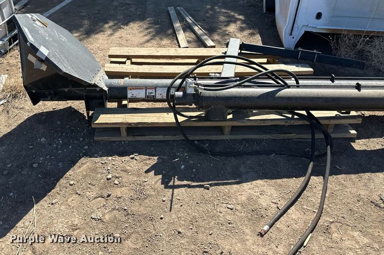 image for item EQ4640 Unverferth hydraulic auger