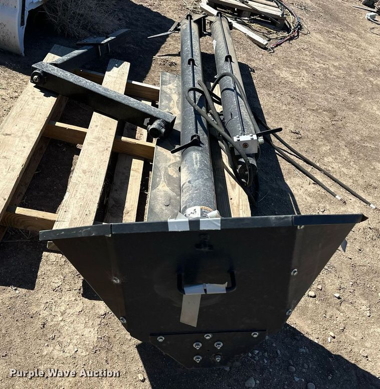 image for item EQ4640 Unverferth hydraulic auger