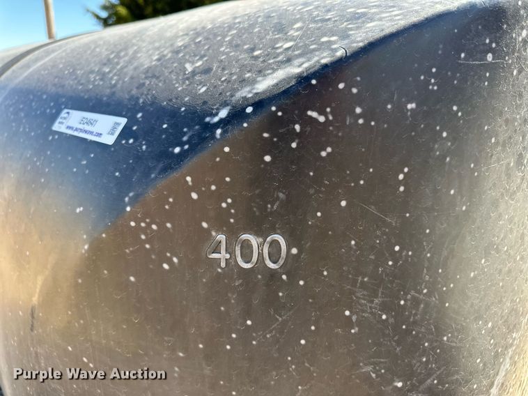 image for item EQ4641 Tanks