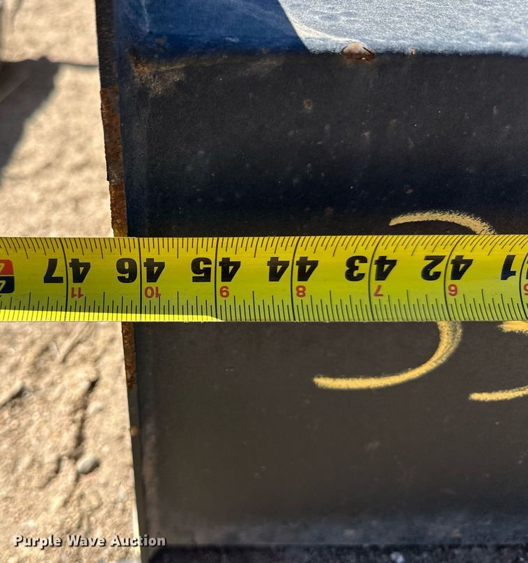 image for item EQ4641 Tanks