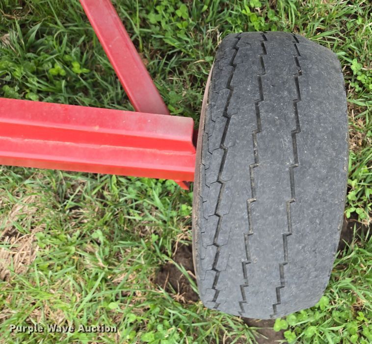 image for item EQ6995 Case 1063 corn head