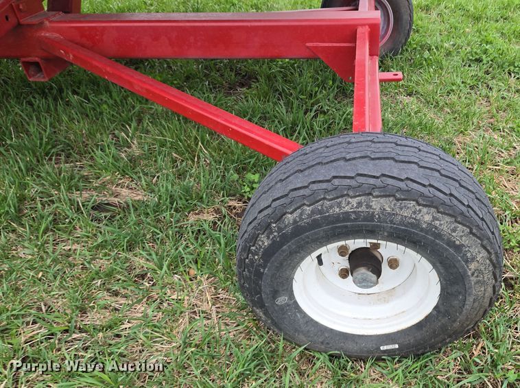 image for item EQ6995 Case 1063 corn head