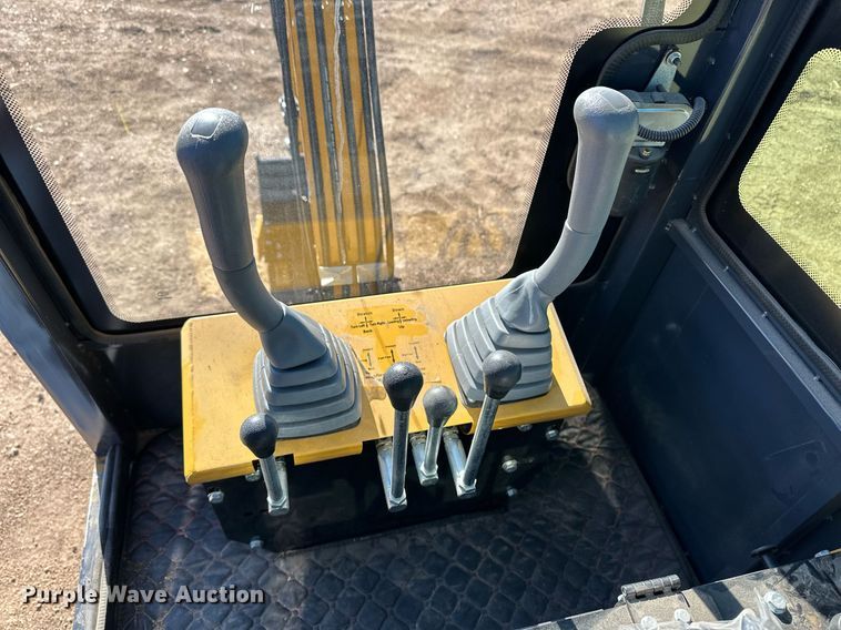 image for item ER8600 2024 AGT H13R mini excavator