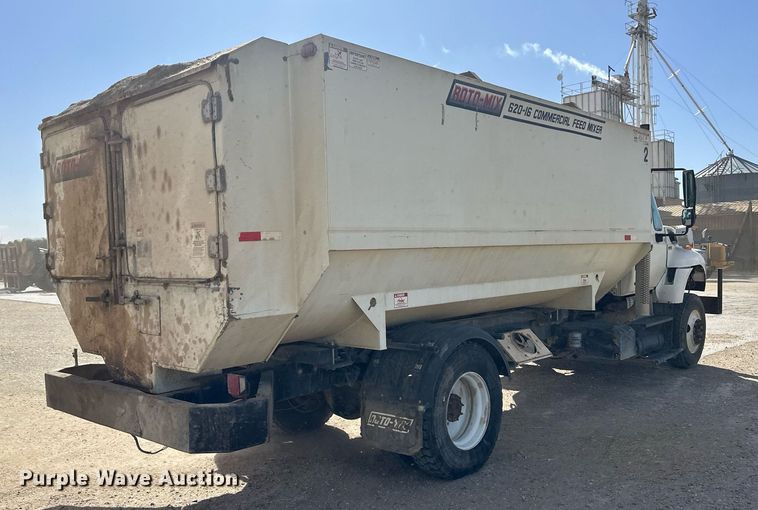 image for item ER8902 2012 International WorkStar 7400  feed mixer truck