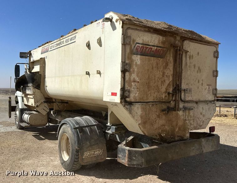 image for item ER8902 2012 International WorkStar 7400  feed mixer truck