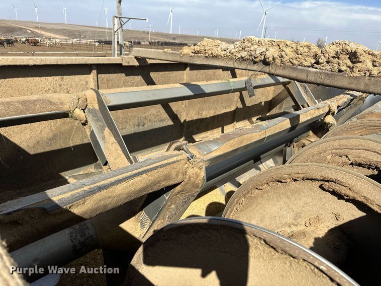 image for item ER8902 2012 International WorkStar 7400  feed mixer truck