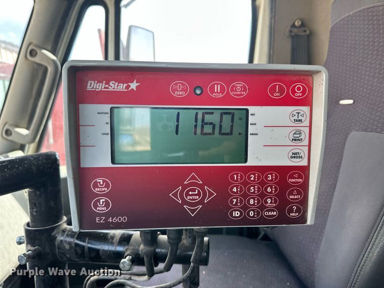 image for item ER8902 2012 International WorkStar 7400  feed mixer truck