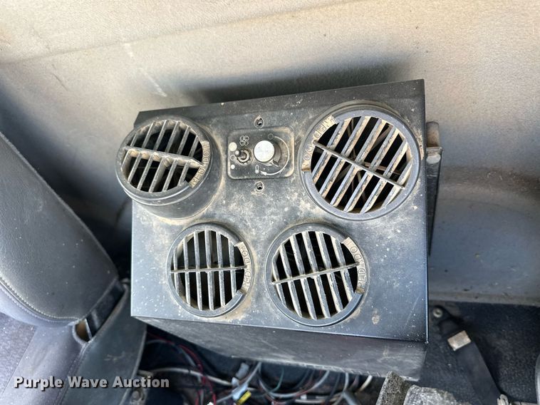 image for item ER8902 2012 International WorkStar 7400  feed mixer truck