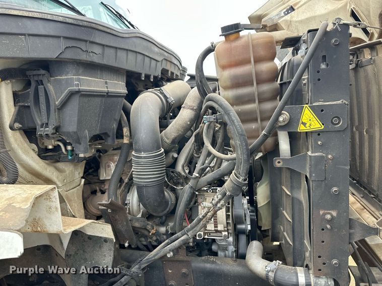 image for item ER8902 2012 International WorkStar 7400  feed mixer truck