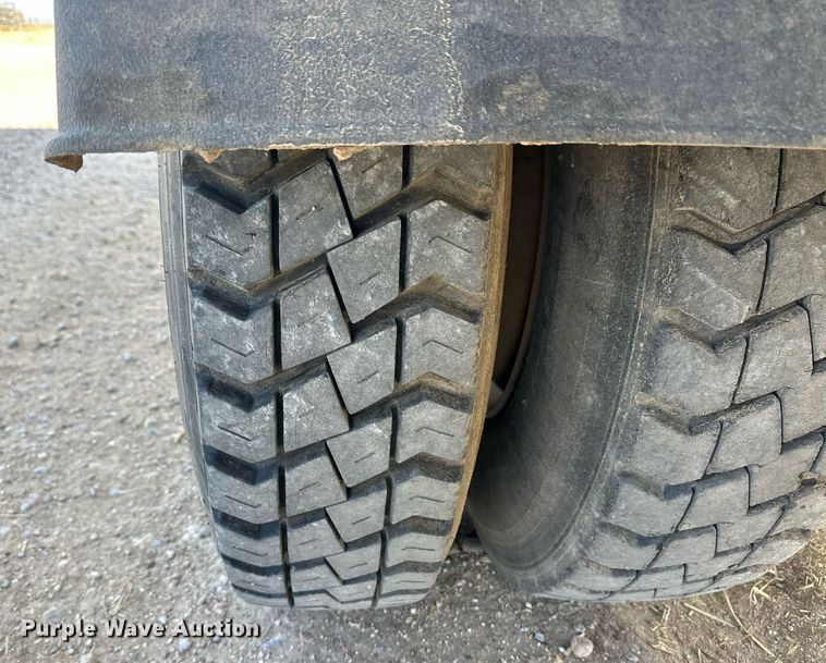 image for item ER8902 2012 International WorkStar 7400  feed mixer truck